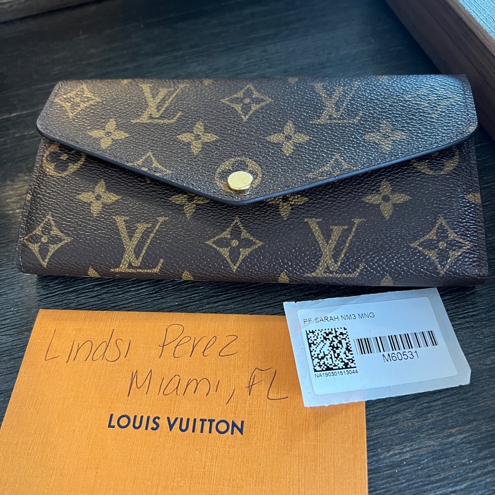 Louis Vuitton Sarah NM wallet